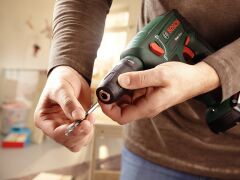 Bosch UNEO Maxx 18 V (2,5 Ah Çift Akü)