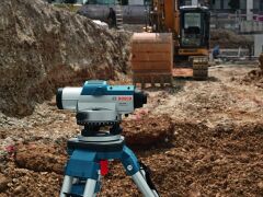 Bosch GOL 32 D + BT 160 Tripod + GR 500 Mira Optik Hizalama/Optik Nivo (Ölçüm Birimi : Derece)